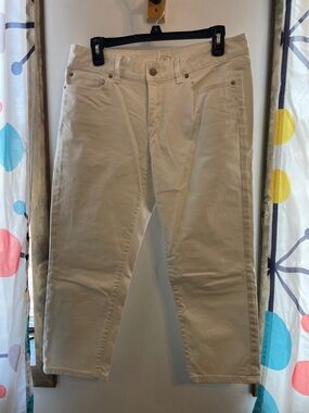 LOFT Off White  Curvy Crop Jeans 8